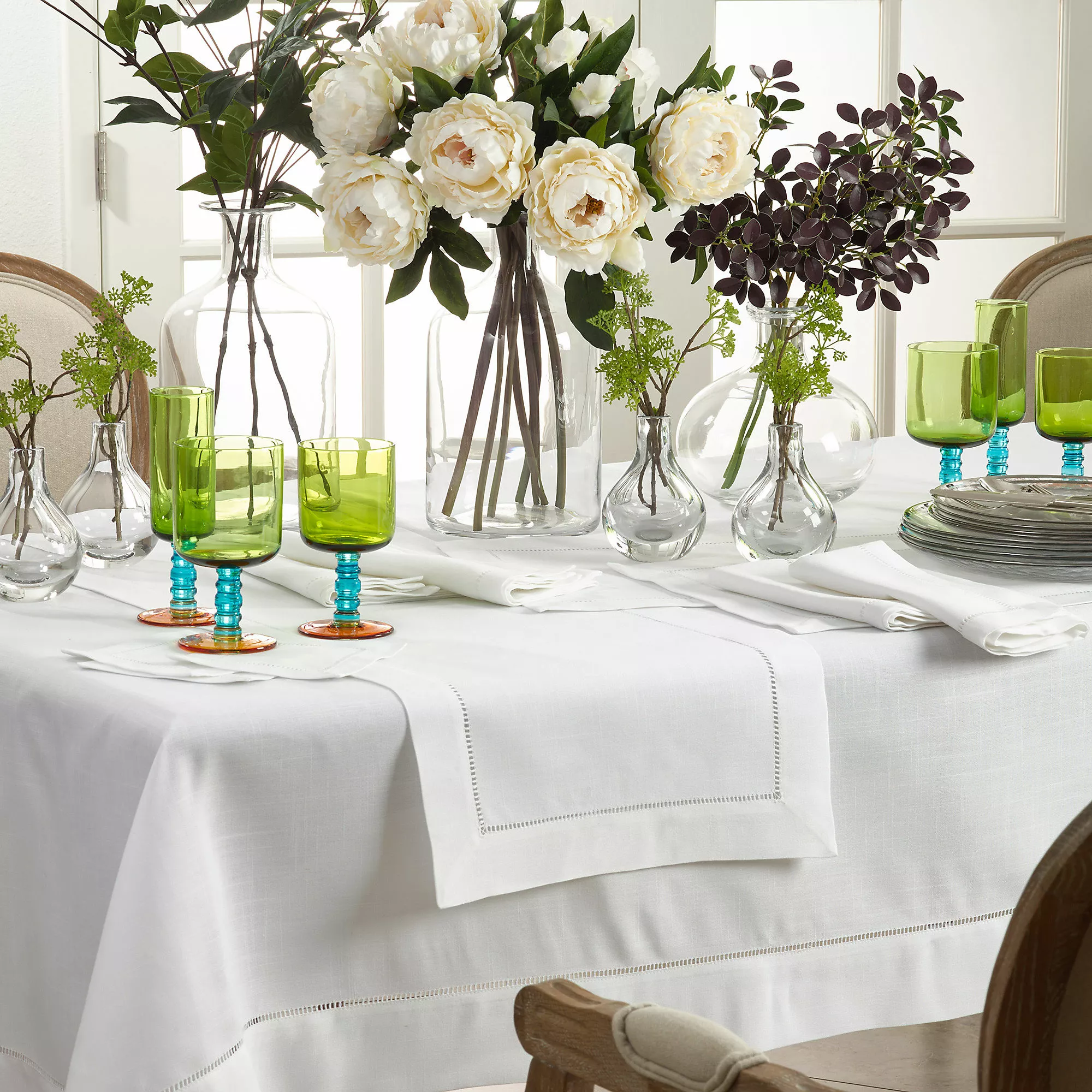 Saro Lifestyle 90x90 Classic Hemstitch Border Square Tablecloth - Image 3