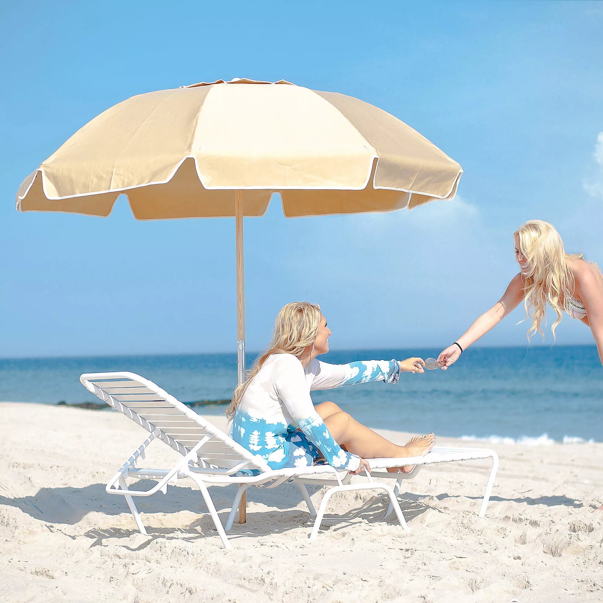 Frankford Umbrella Avalon Fiberglass Beach Umbrella - Image 2