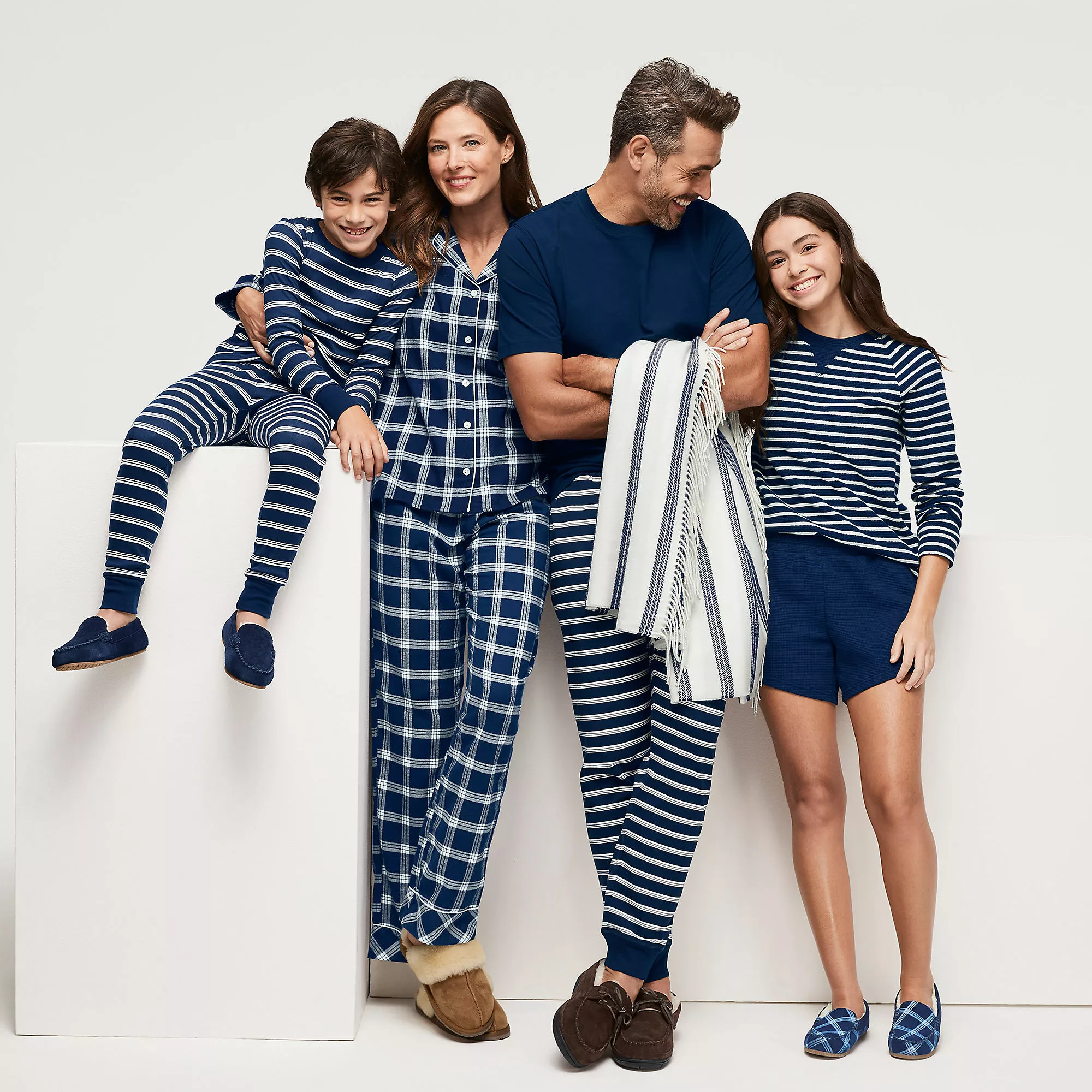 Lands' End Men's Knit Jersey Pajama Sleep Set - Image 2
