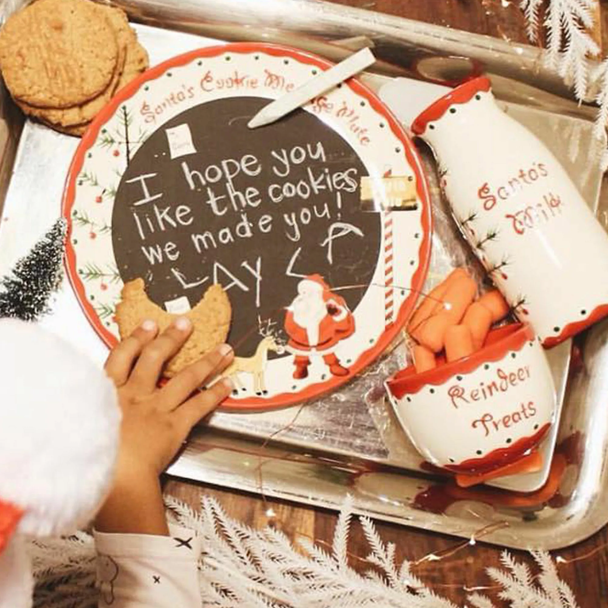 Child To Cherish Christmas Santa Cookie Plate Set - Image 3