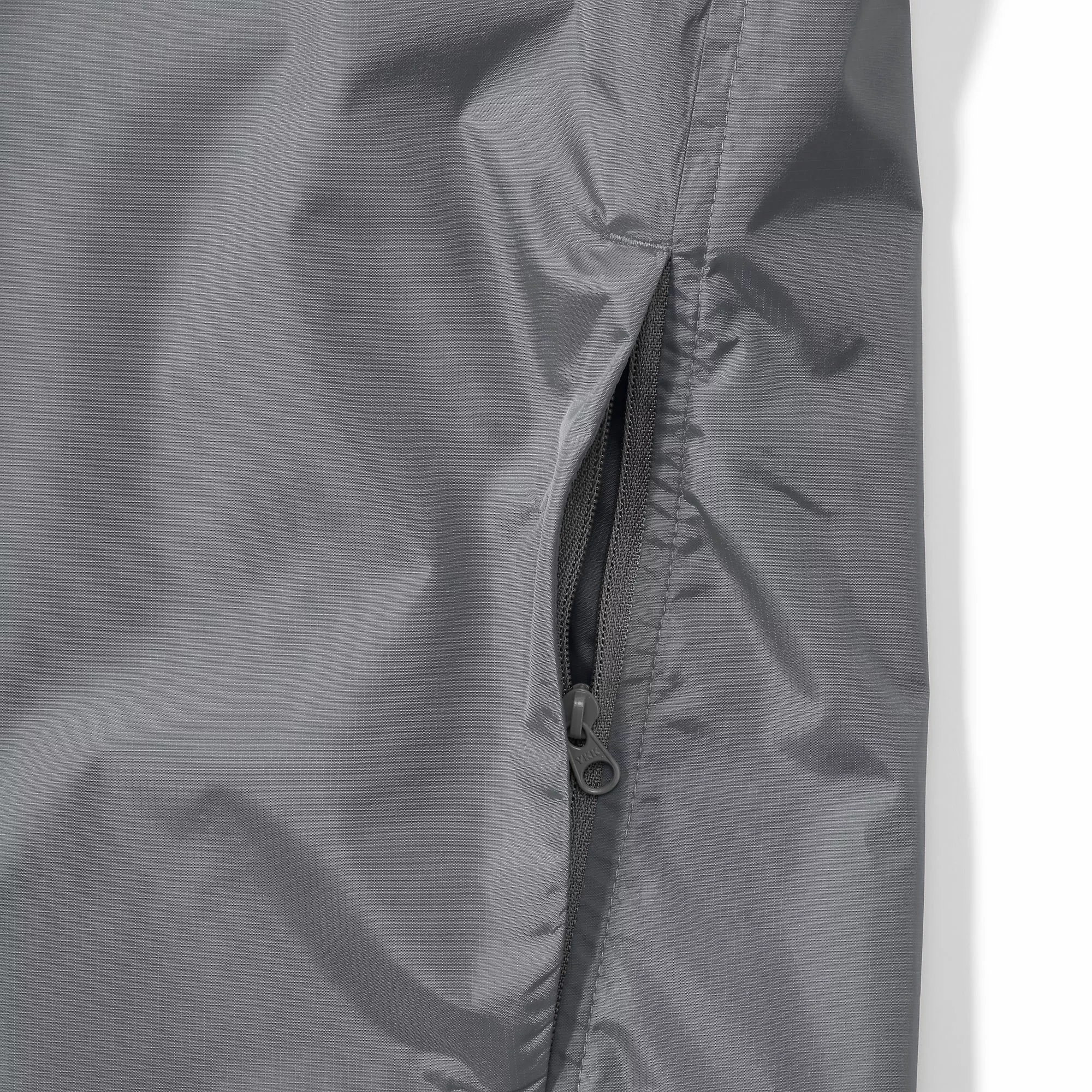 Lands' End Unisex Big Full Zip Windbreaker Jacket - Image 4