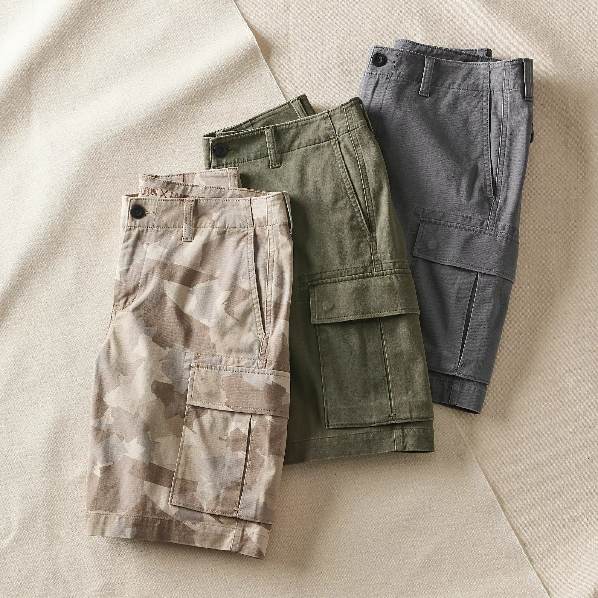 Blake Shelton X Lands' End Men's 10.5" Comfort First Knockabout Traditional Fit Cargo Shorts - Image 2