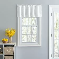 Ellis Curtains Ellis Curtain Eva Candlewick 50"x17" Tailored Valance