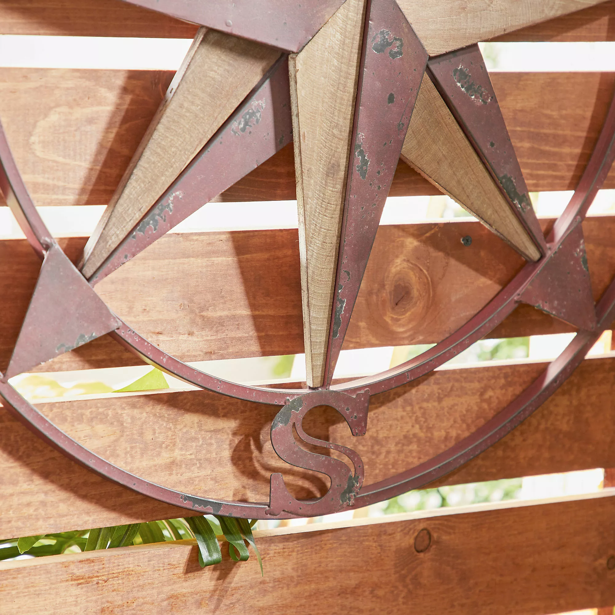 Baywater Living Rustic Compass Wall Decor - Image 6