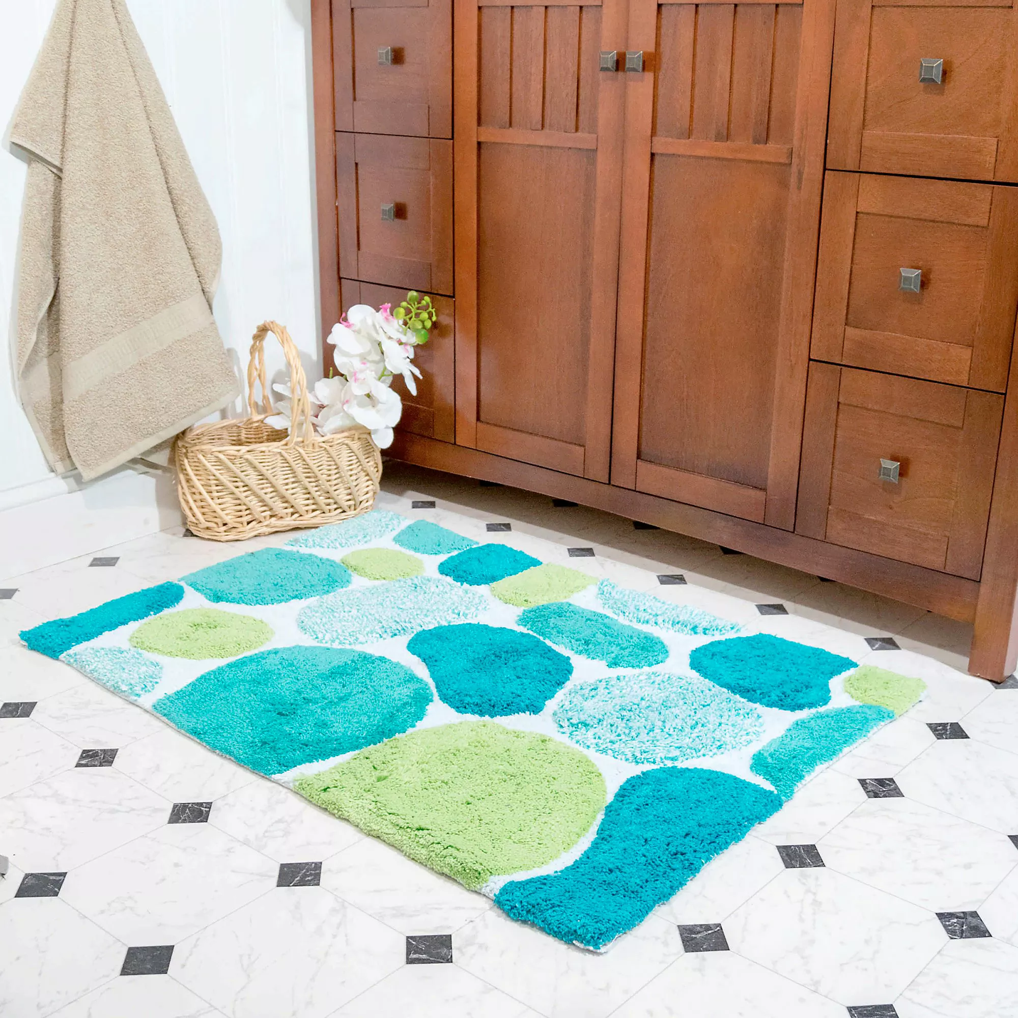 Chesapeake Pebbles Cotton Non-Skid 24''x36'' Bath Runner - Image 2