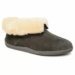 Minnetonka Men's Sheepskin Ankle Boot Suede Slippers